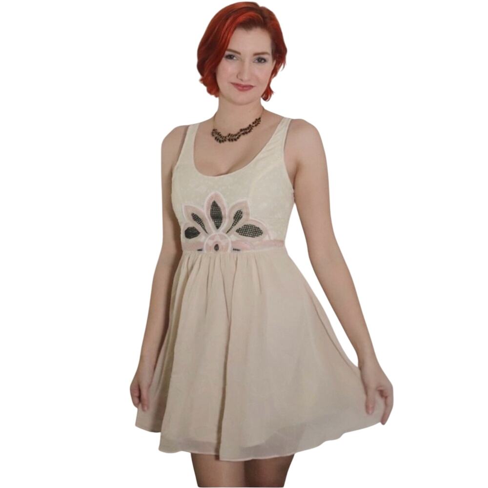 Ark & Co / Anthropologie Cream embroidered empire waist dress Size S Balletcore